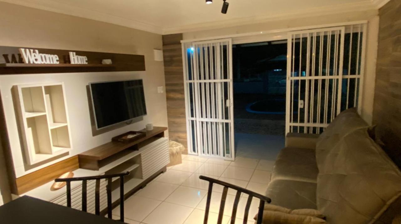 Casa De Praia Top! Beto Carrero, 500M Do Parque, Com Piscina E Sinuca, 1 Suite E 2 Quartos, 3Bwc, A 300M Da Praia, Churrasqueira E Estacionamento Privado Penha  Exterior foto